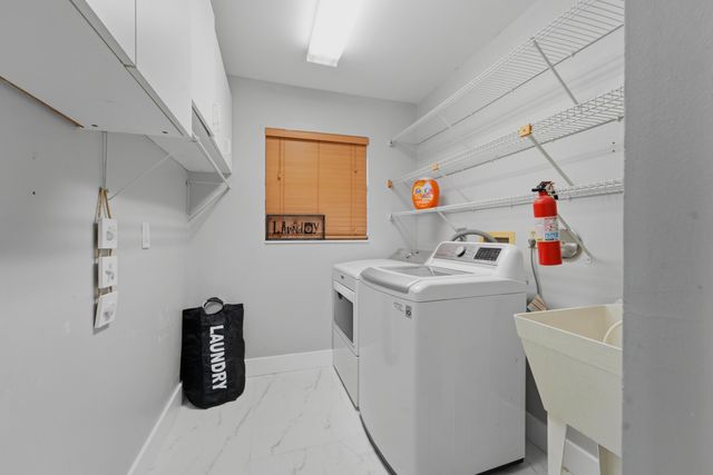 301 KNOTTY WOOD Lane, Wellington, FL 33414