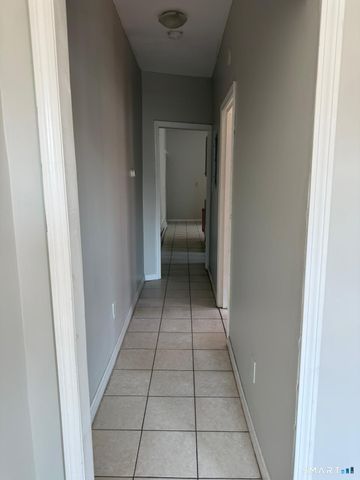62-64 Bedford Street 3, Hartford, CT 06120