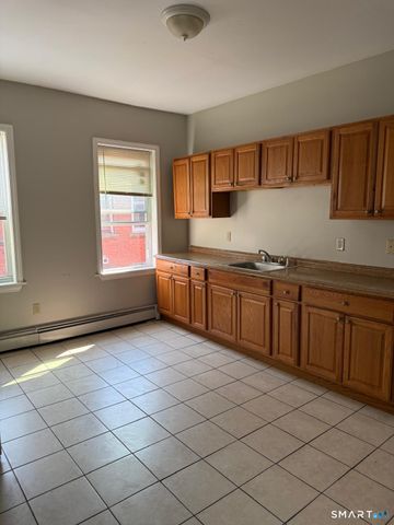 62-64 Bedford Street 3, Hartford, CT 06120