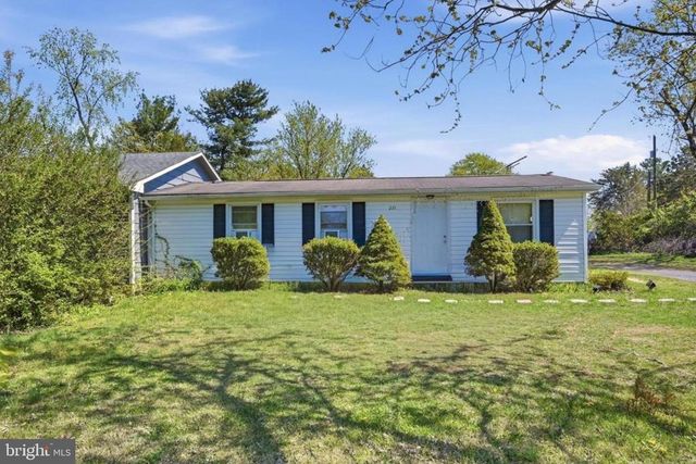 221 BROAD AVE, Winchester, VA 22602