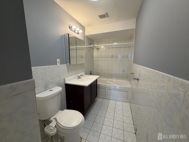 36 Ash Street, Carteret, NJ 07008