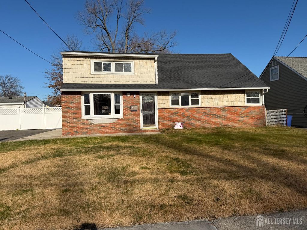 36 Ash Street, Carteret, NJ 07008