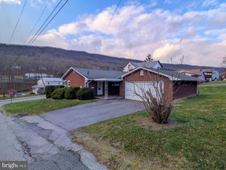 619 N SPRING ST, Everett, PA 15537