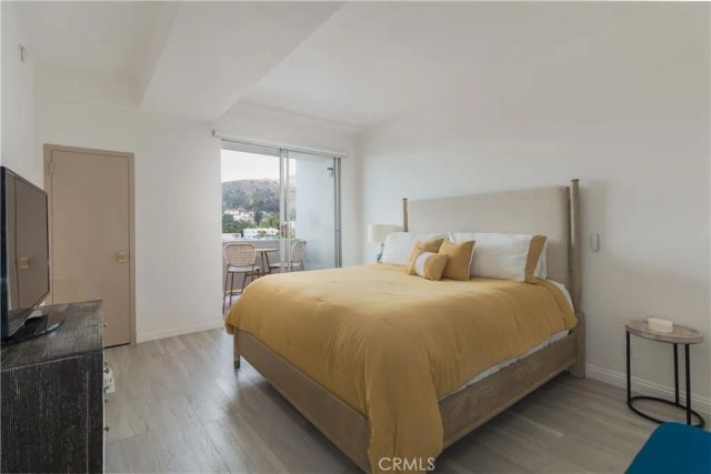 7250 Franklin Avenue 1008, Los Angeles, CA 90046