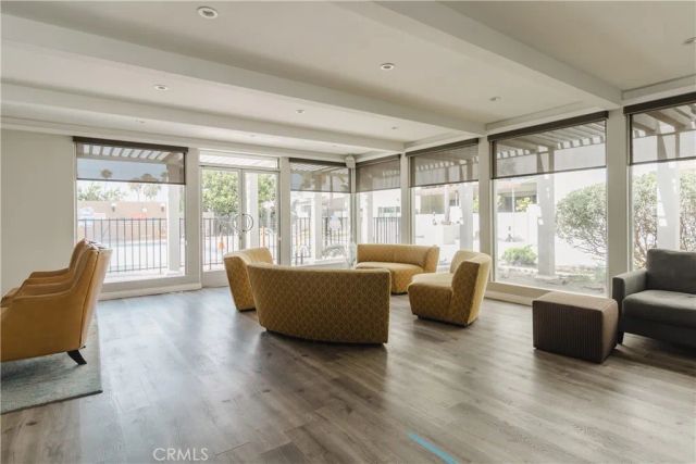 7250 Franklin Avenue 1008, Los Angeles, CA 90046
