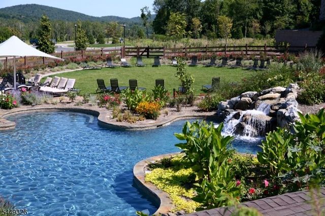 3 Wild Turkey Way 146 148, Hardyston Twp., NJ 07419