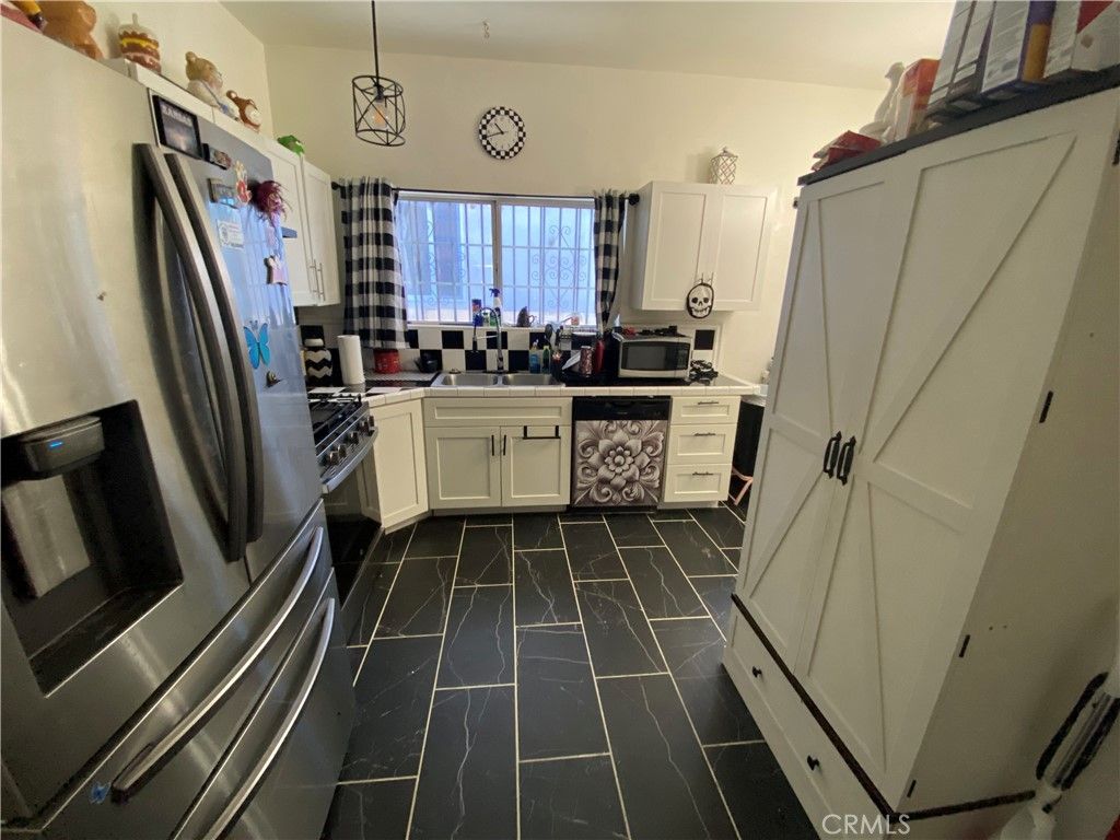 776 W 1st, San Pedro, CA 90731 — photo 3