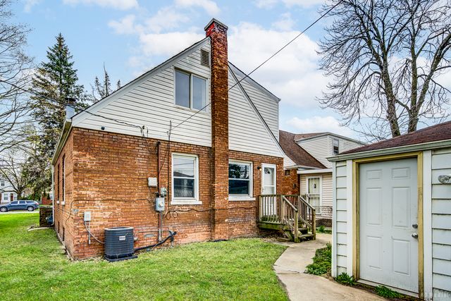 24 167th Street, Calumet City, IL 60409