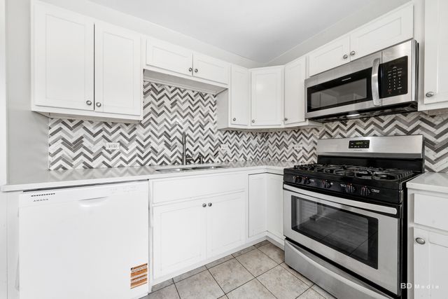 24 167th Street, Calumet City, IL 60409