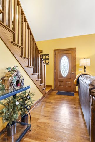426 Watt Nolen Rd, Cottontown, TN 37048