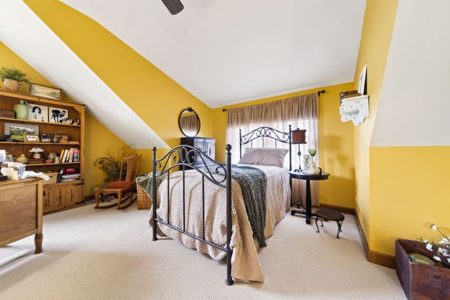 426 Watt Nolen Rd, Cottontown, TN 37048