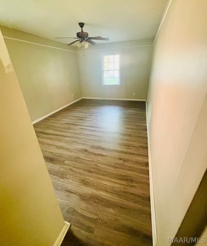 458 Bowling Green Drive, Montgomery, AL 36109