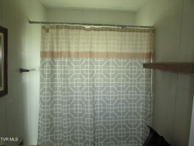 310 Conway Street, Roan Mountain, TN 37687