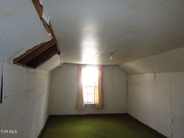 310 Conway Street, Roan Mountain, TN 37687