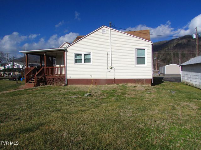 310 Conway Street, Roan Mountain, TN 37687