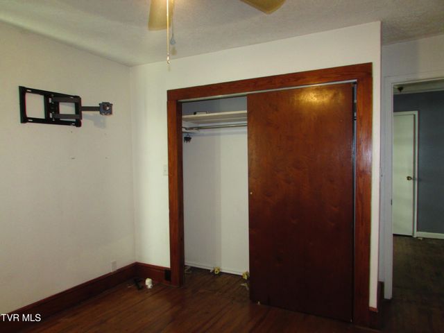 310 Conway Street, Roan Mountain, TN 37687