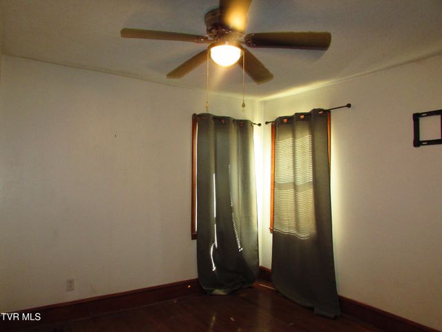 310 Conway Street, Roan Mountain, TN 37687