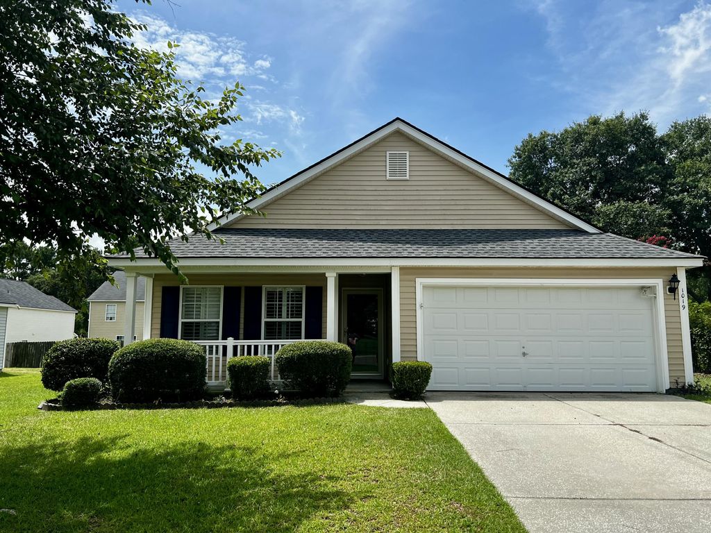 1019 Golden Aspen Drive, Moncks Corner, SC 29461