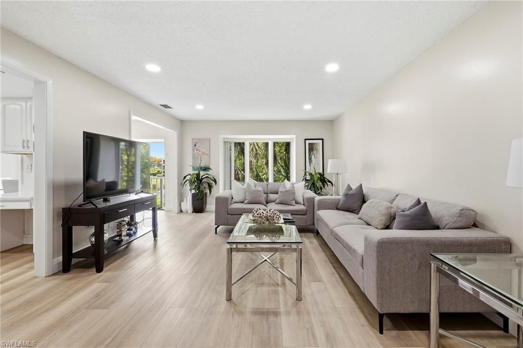 428 Meadowlark LN 428-B, NAPLES, FL 34105 — photo 2