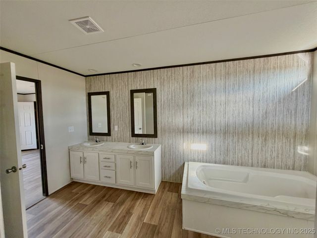 9774 N 441 Road, Big Cabin, OK 74332