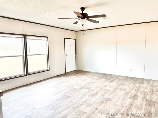 9774 N 441 Road, Big Cabin, OK 74332