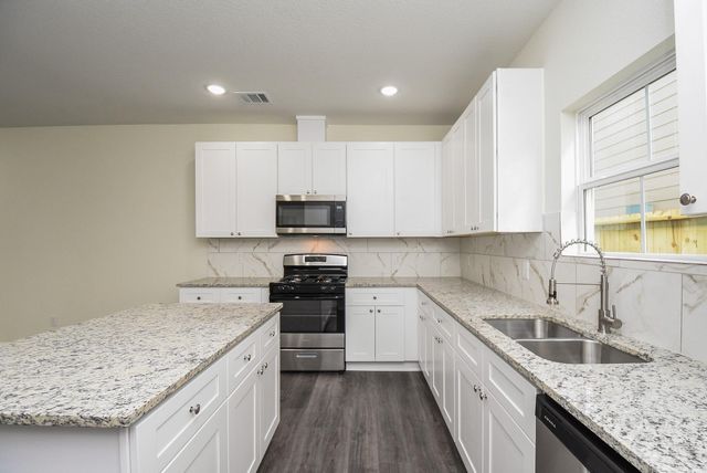 2811 Topiary Lane, Houston, TX 77014