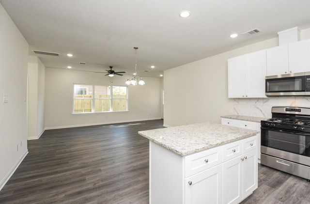 2811 Topiary Lane, Houston, TX 77014