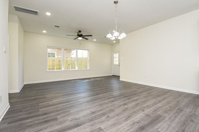 2811 Topiary Lane, Houston, TX 77014