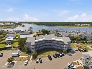 400 Virginia Avenue 305-B, Carolina Beach, NC 28428