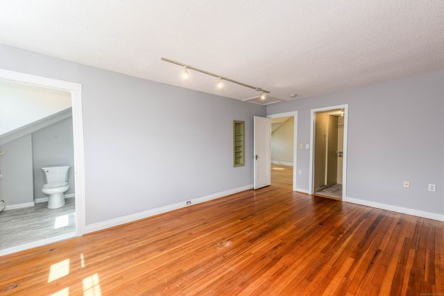 148 Everit Street APT F, New Haven, CT 06511