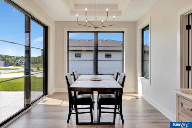 4224 Sundrop Court, Lincoln, NE 68516