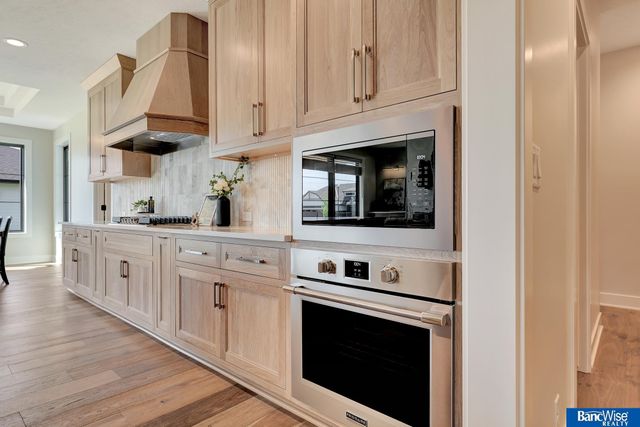 4224 Sundrop Court, Lincoln, NE 68516