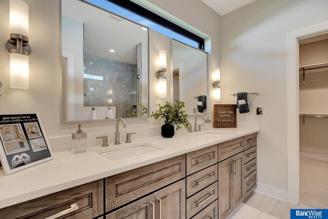 4224 Sundrop Court, Lincoln, NE 68516