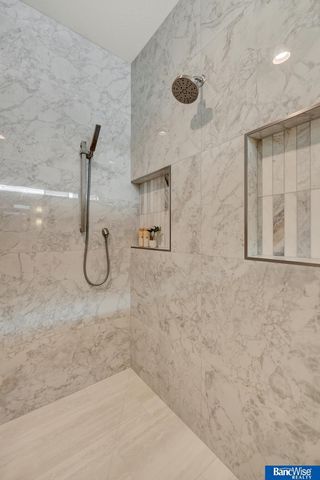 4224 Sundrop Court, Lincoln, NE 68516