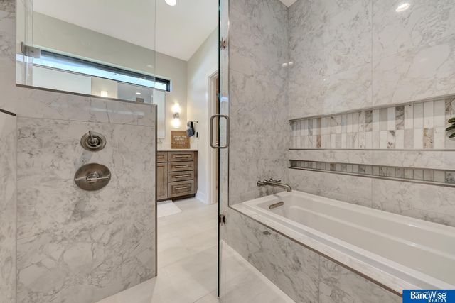 4224 Sundrop Court, Lincoln, NE 68516