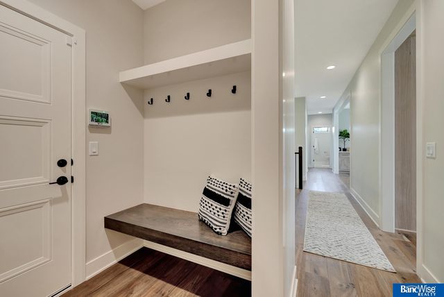 4224 Sundrop Court, Lincoln, NE 68516