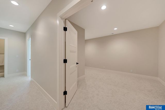 4224 Sundrop Court, Lincoln, NE 68516