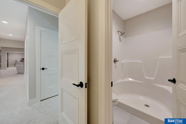 4224 Sundrop Court, Lincoln, NE 68516