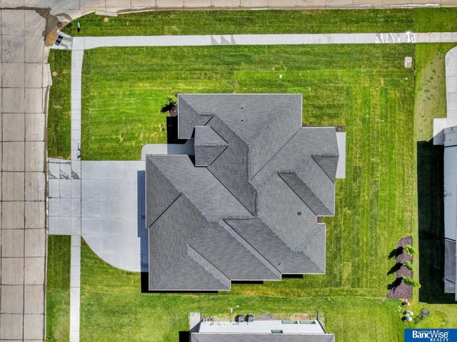 4224 Sundrop Court, Lincoln, NE 68516