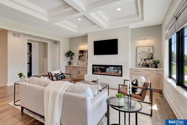 4224 Sundrop Court, Lincoln, NE 68516