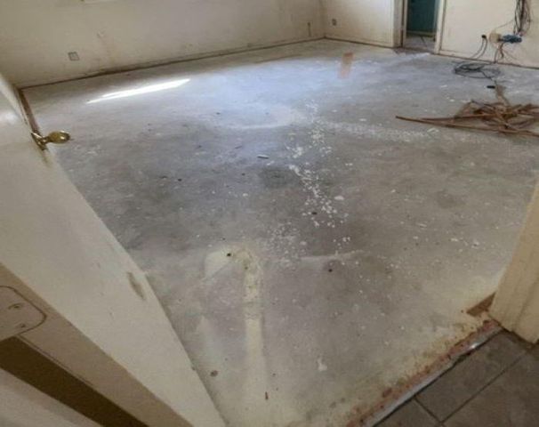 3115 Lake Breeze Lane, Crosby, TX 77532