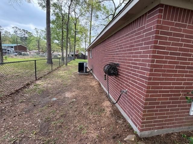 3115 Lake Breeze Lane, Crosby, TX 77532