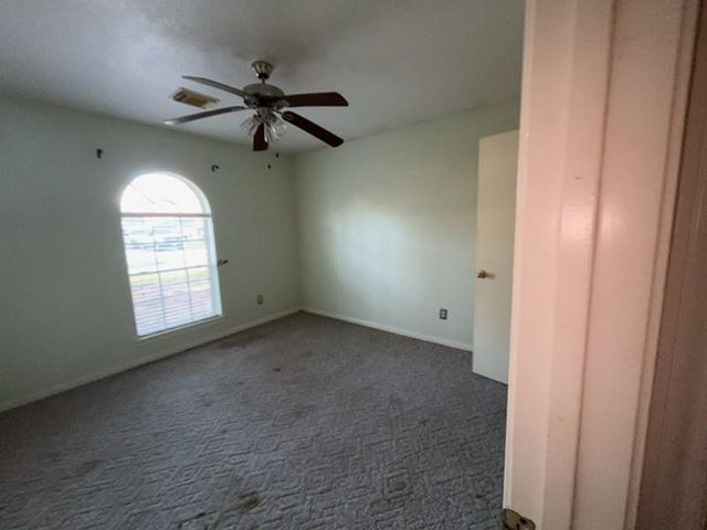 3115 Lake Breeze Lane, Crosby, TX 77532