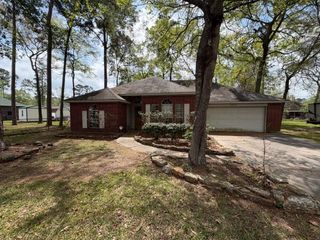 3115 Lake Breeze Lane, Crosby, TX 77532