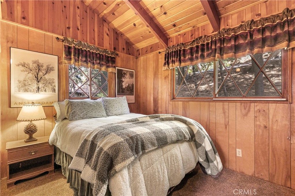 Image 5 of property listing at 748 Lake, Lake Arrowhead, CA 92352