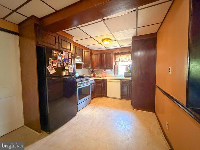 646 AMOSLAND RD, Morton, PA 19070