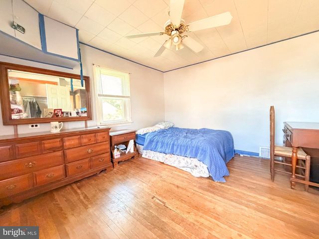 646 AMOSLAND RD, Morton, PA 19070