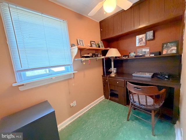 646 AMOSLAND RD, Morton, PA 19070