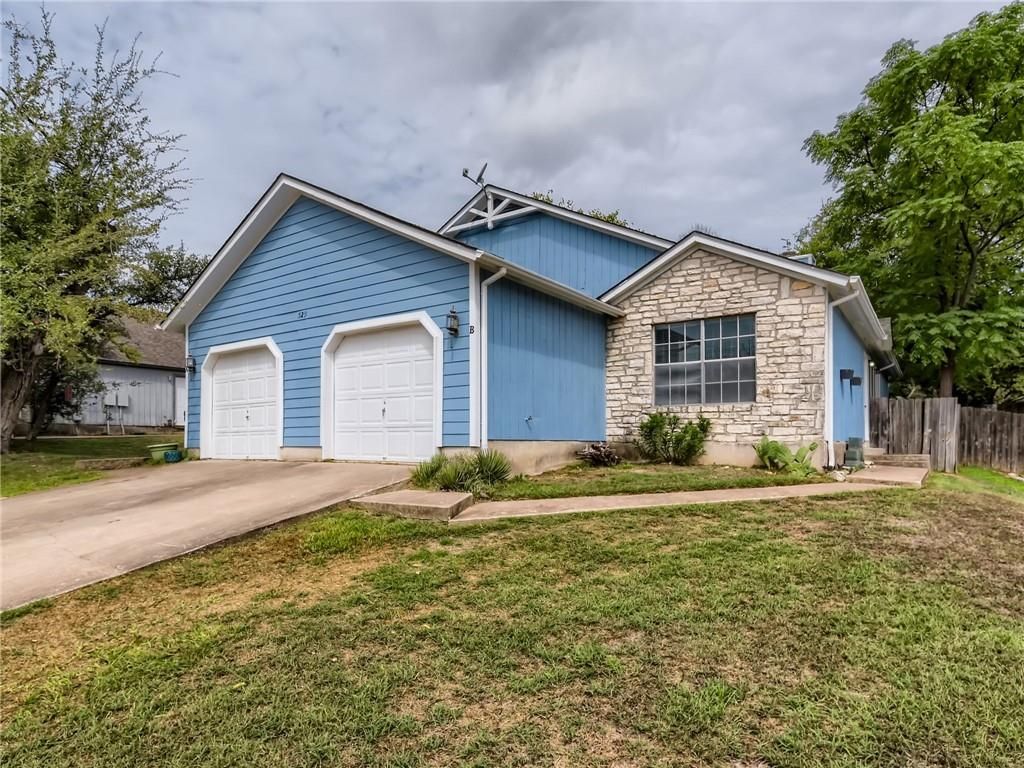 529 Cutty TRL B, Lakeway, TX 78734