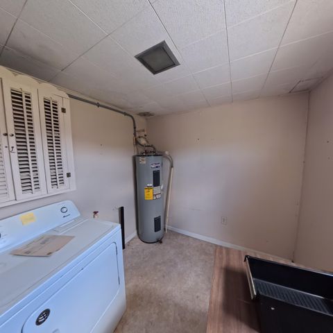 131 Peyton Avenue, Irvine, KY 40336